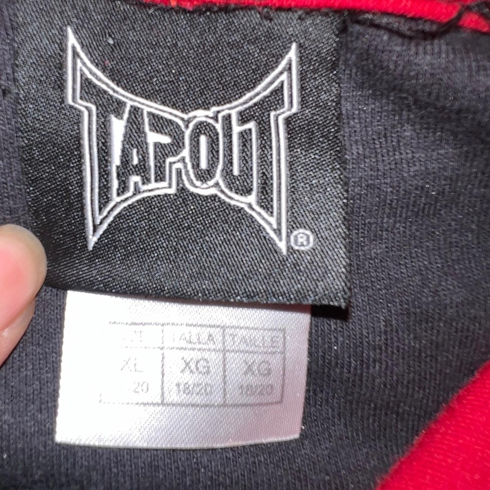 VTG Tapout Hoodie Youth Sz XL 18/20 Black Red Embroidered Logo Athletic Sweater - Picture 4 of 7